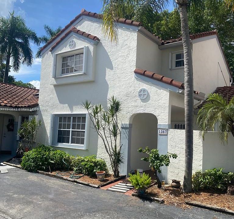 1st image of 1367 Cottonwood Cir #1367