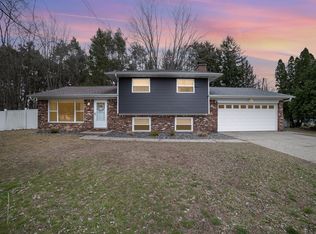 1038 Poplar Dr, Saginaw, MI 48609