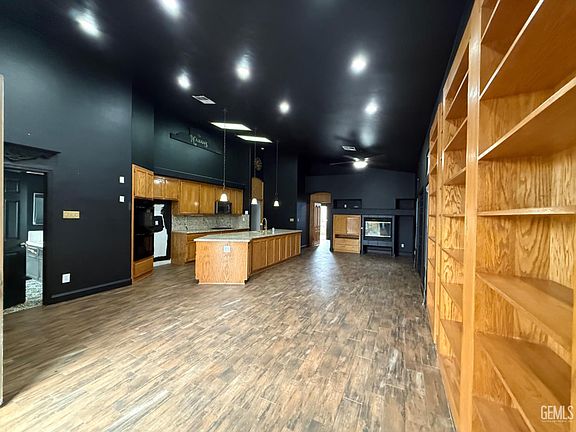 4th image of 10808 Fangio Ct