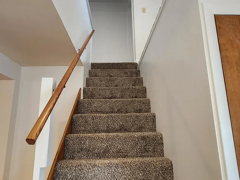 540 W 3rd St #B — Photo 10