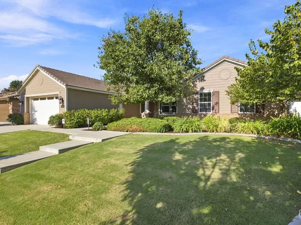 3113 Barrowby St, Bakersfield, CA 93311