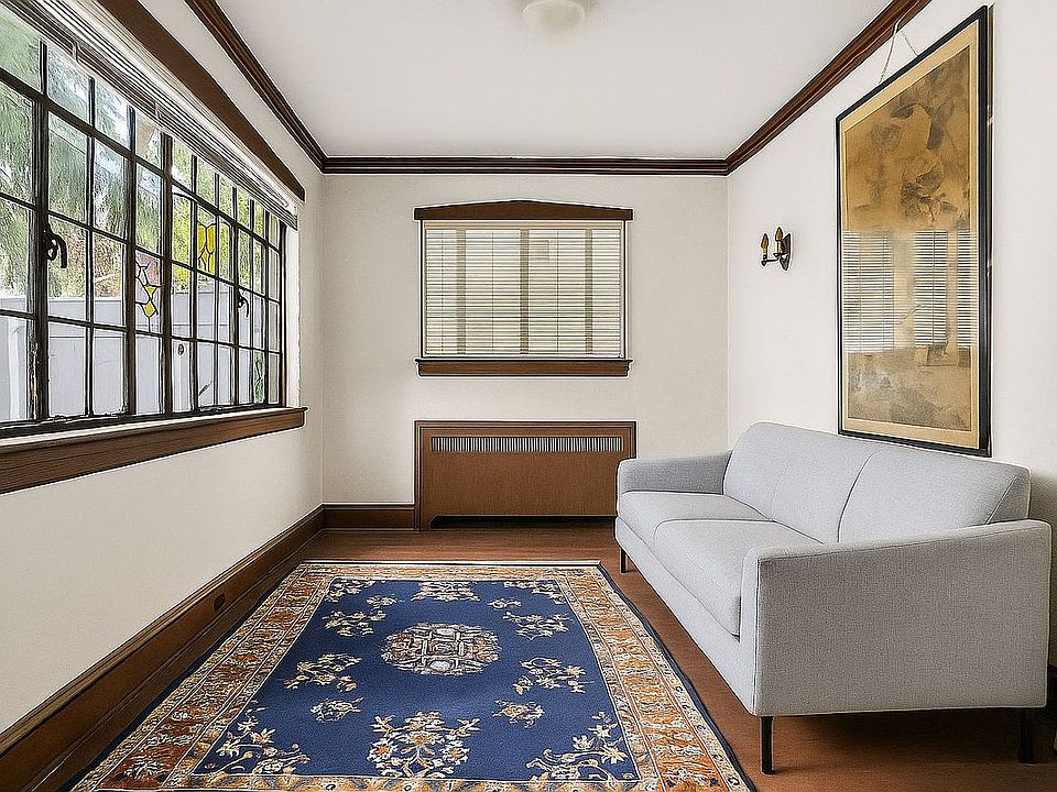 1st image of 17615 Croydon Rd