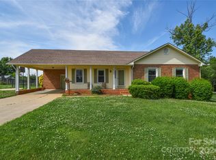 2040 London Rd, Mooresville, NC 28115