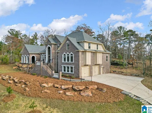 1546 Lacie Dr, Trussville, AL 35173