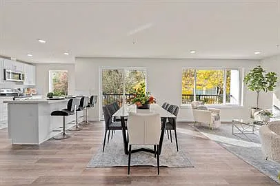 12625 NE Woodinville Dr #201 — Photo 18