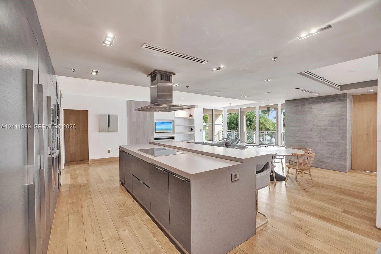 445 Grand Bay Dr — Photo 3