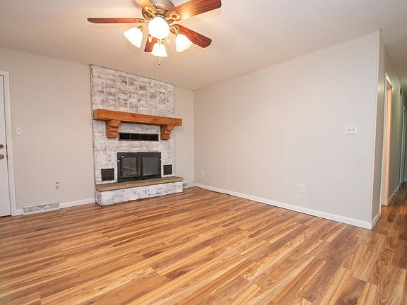 4th image of 614 Belridge Dr