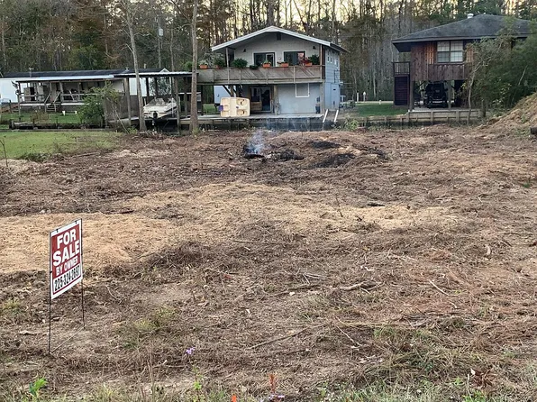 20075 Patricia Dr, Springfield, LA 70462