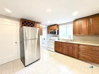 278 Willow St #3