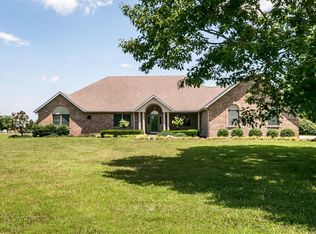 992 Cedar Lake Dr, Waterloo, IL 62298