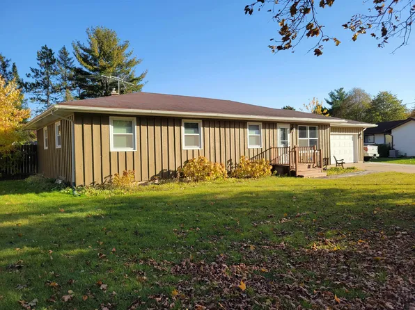 229 S Pontiac Dr, Janesville, WI 53545