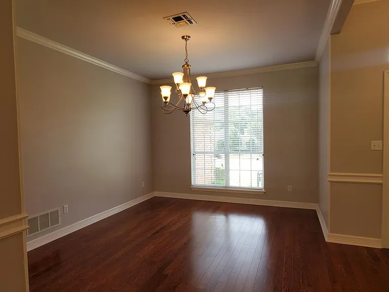 18257 Springmill Ct — Photo 23