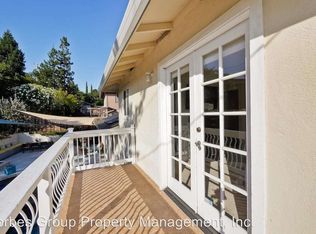 528 Roxbury Ln, Los Gatos, CA 95032