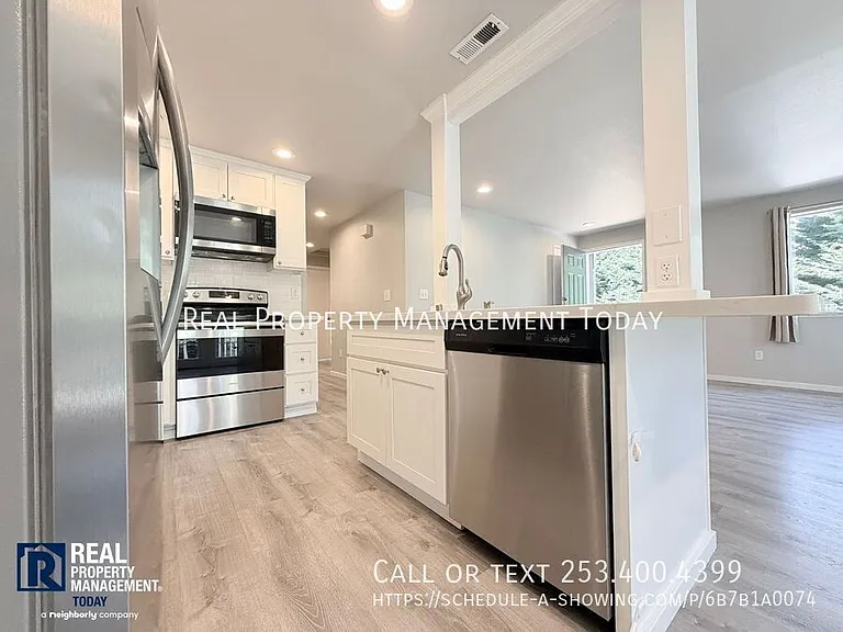 2804 12th Avenue Ct NW — Photo 5