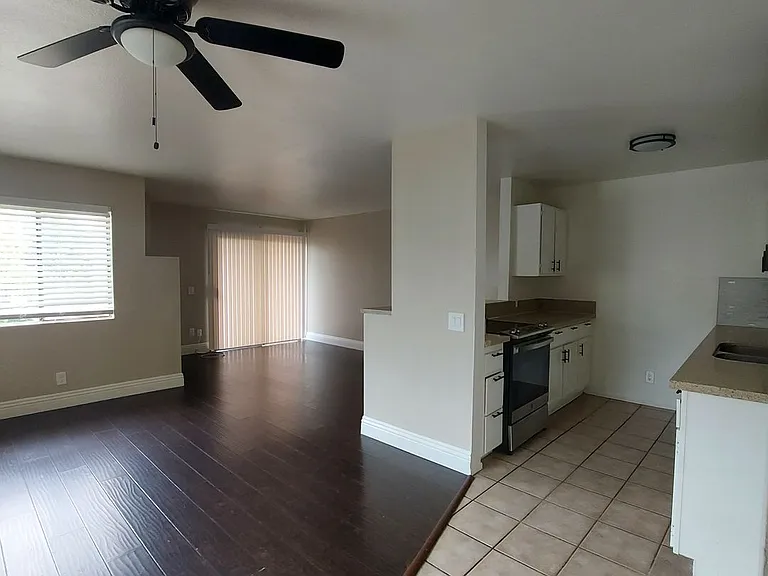 1053 Euclid Ave — Photo 3