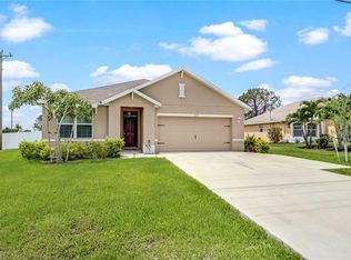 216 SW Trafalgar Pkwy, Cape Coral, FL 33991
