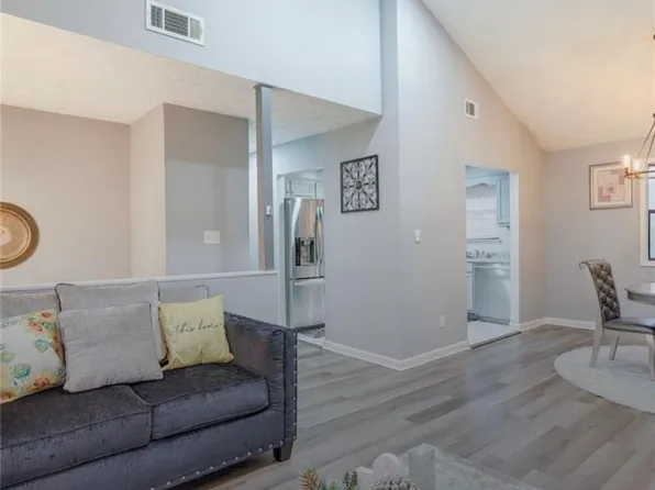 3468 Deer Trce, Lithonia, GA 30038