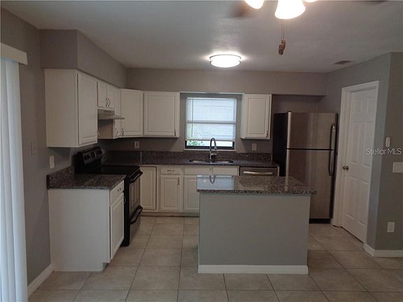 4th image of 719 Galsworthy Ave #9