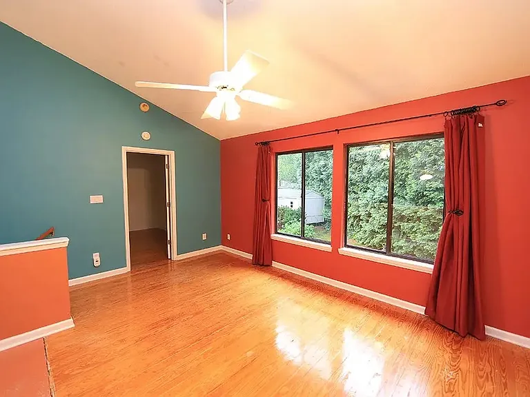 505 Fostoria Ct — Photo 22
