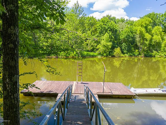 Image 3: Swim Pier