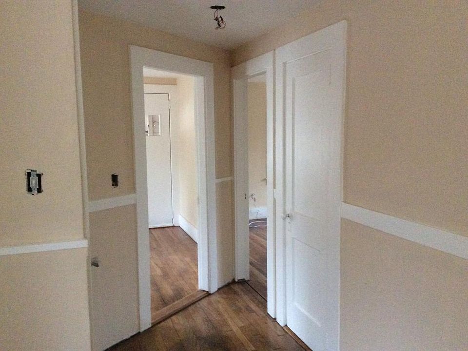 Hallway/Front of Kitchen