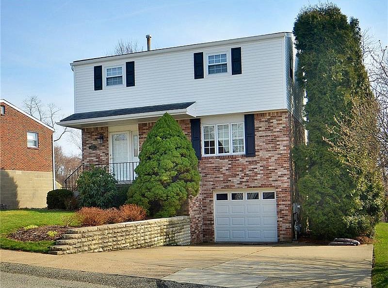 1st image of 3053 Greenridge Dr
