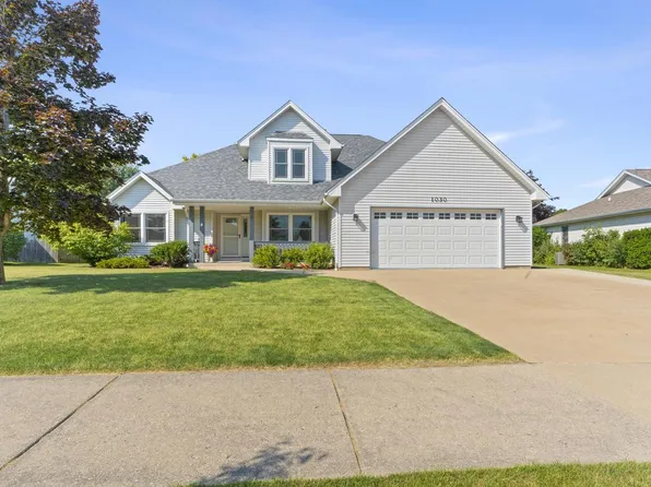 1030 East Sommers DRIVE, Oak Creek, WI 53154