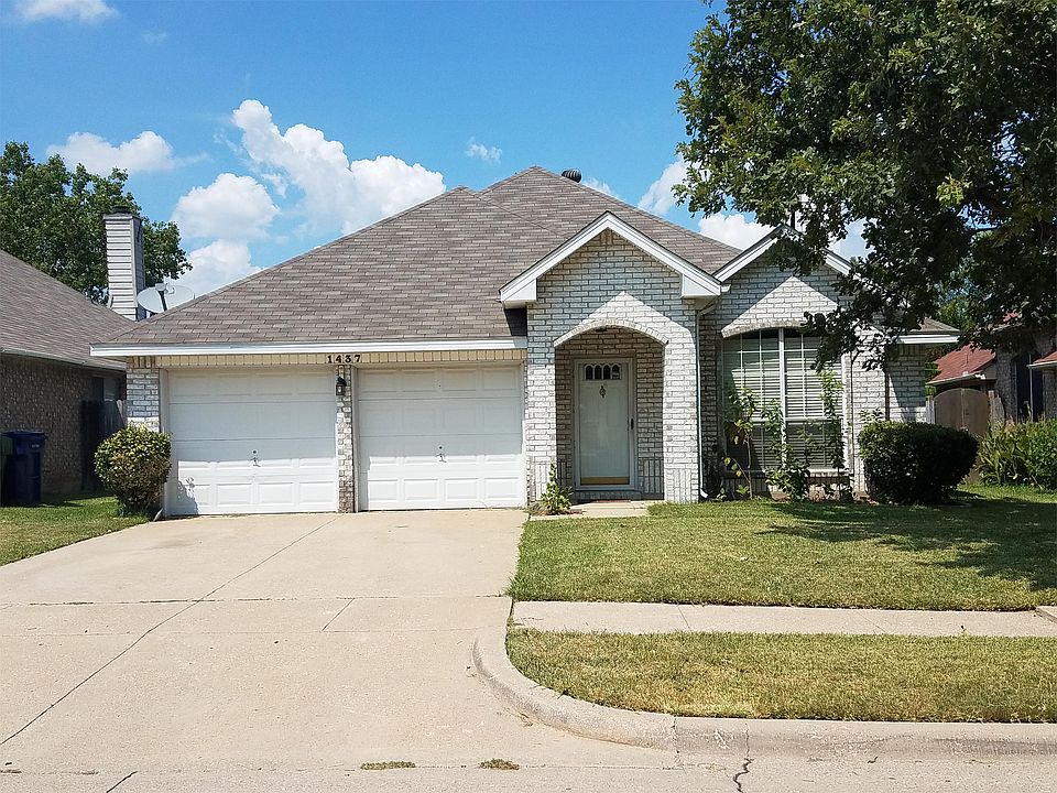 2nd image of 1437 Eastview Dr