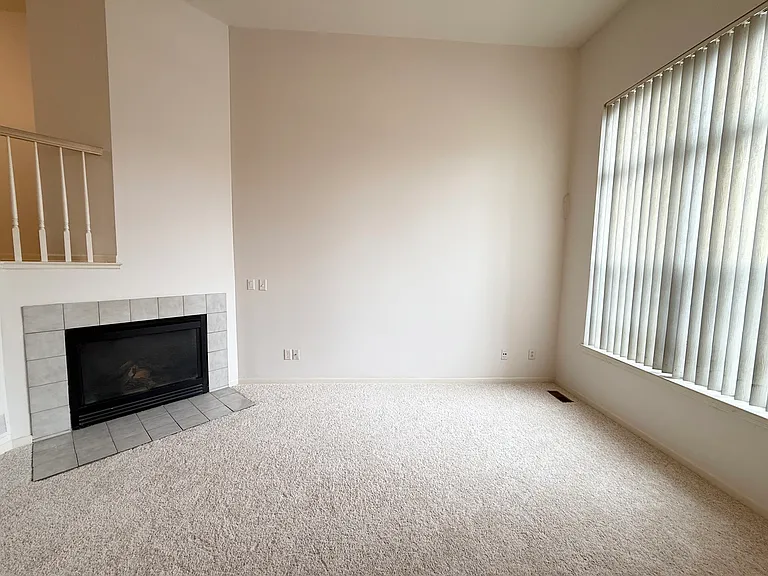 29419 Glen Oaks Blvd E — Photo 5