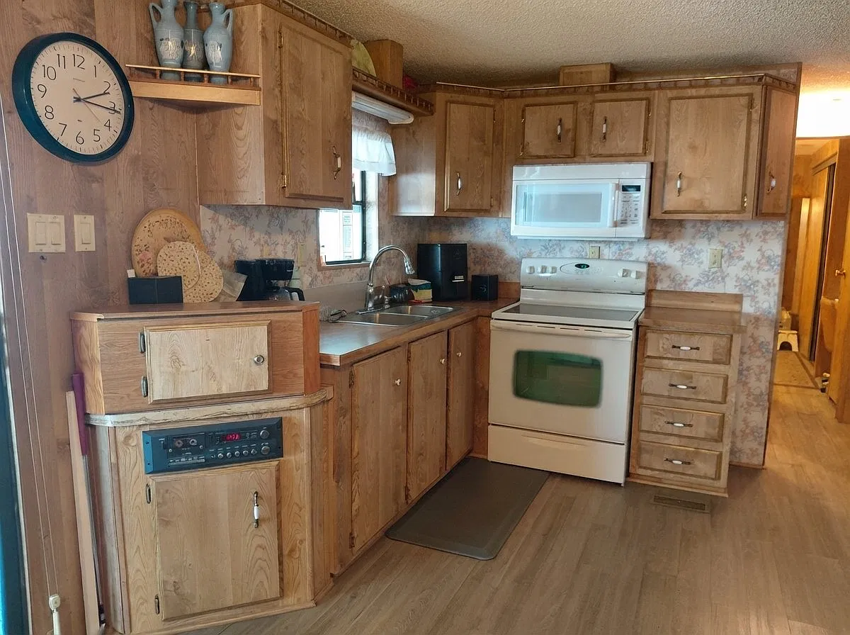 Rock Shadows RV Resort Available Oct. 26 until Jan 31, 2027 — Photo 3