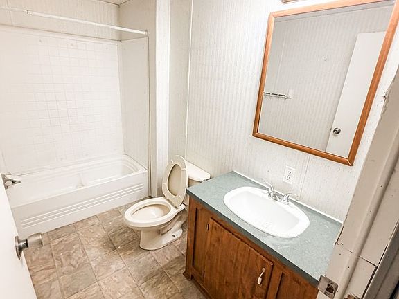 4th image of 422 E Fountain Rd #749EF1657