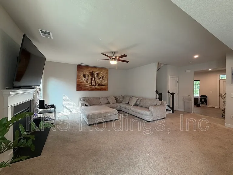 1730 Watershed Ct — Photo 5