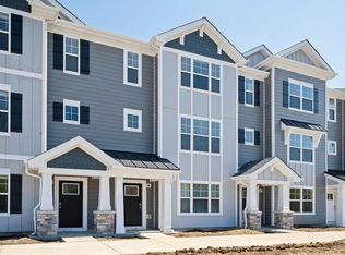 2229 Glacier St, Mundelein, IL 60060