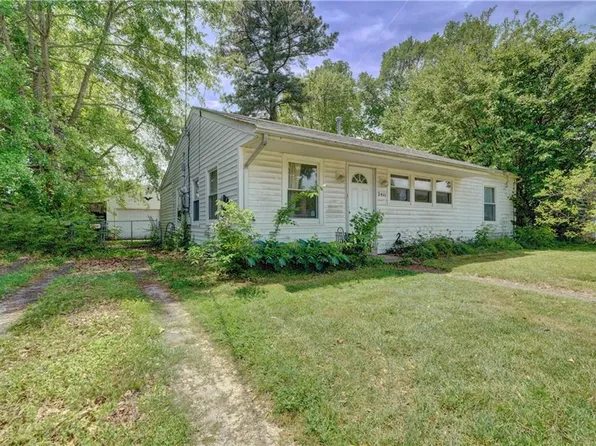 2411 Youngman Rd, Chesapeake, VA 23323