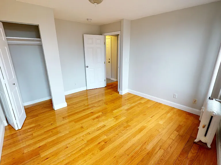 224 Hanover St #11A — Photo 10
