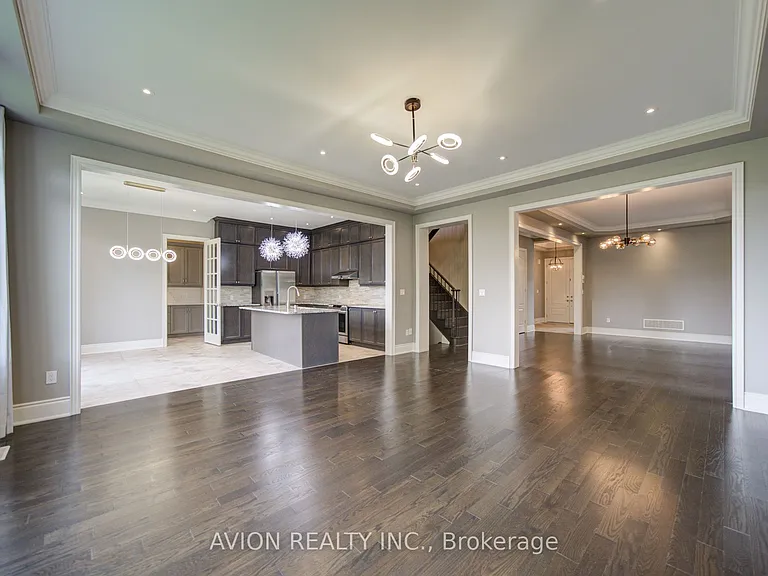 102 Joseph Hartman Cres — Photo 3