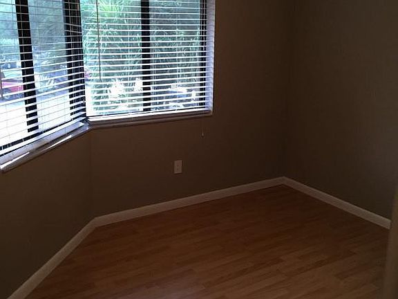 4th image of 9807 SW 138th Avenue #GB2R