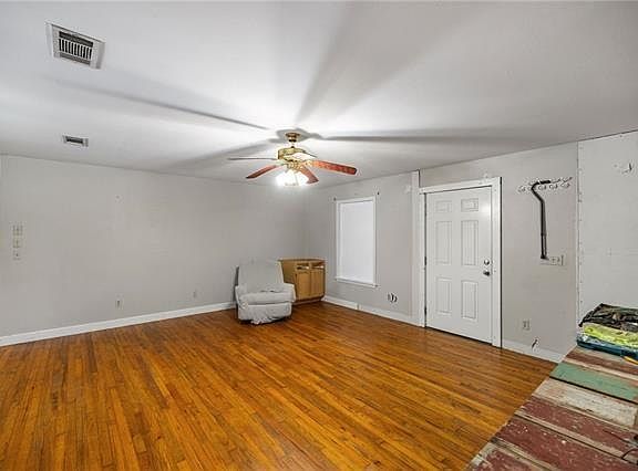 5th image of 27499 Turkey Creek Rd