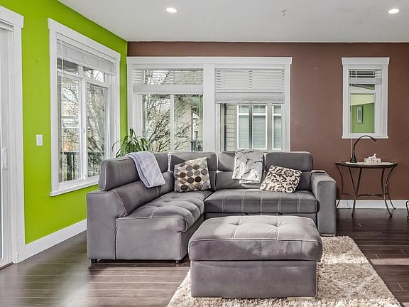 4th image of 22865 Telosky Ave #51