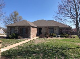 2420 Stephen St, Carthage, MO 64836