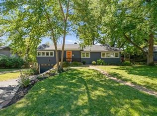 2211 W 51st St, Mission Woods, KS 66205