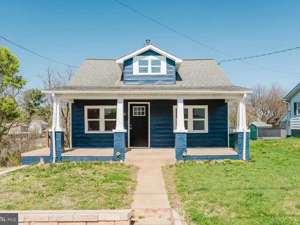 52 Brumback Ave, Luray, VA 22835