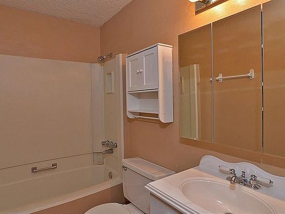 3rd image of 20125 Misty Pines Dr