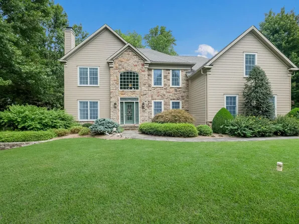 3269 Ash Mill Rd, Doylestown, PA 18902