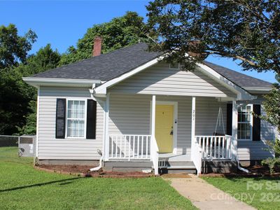 201 Park Ave, Mount Holly, NC, 28120