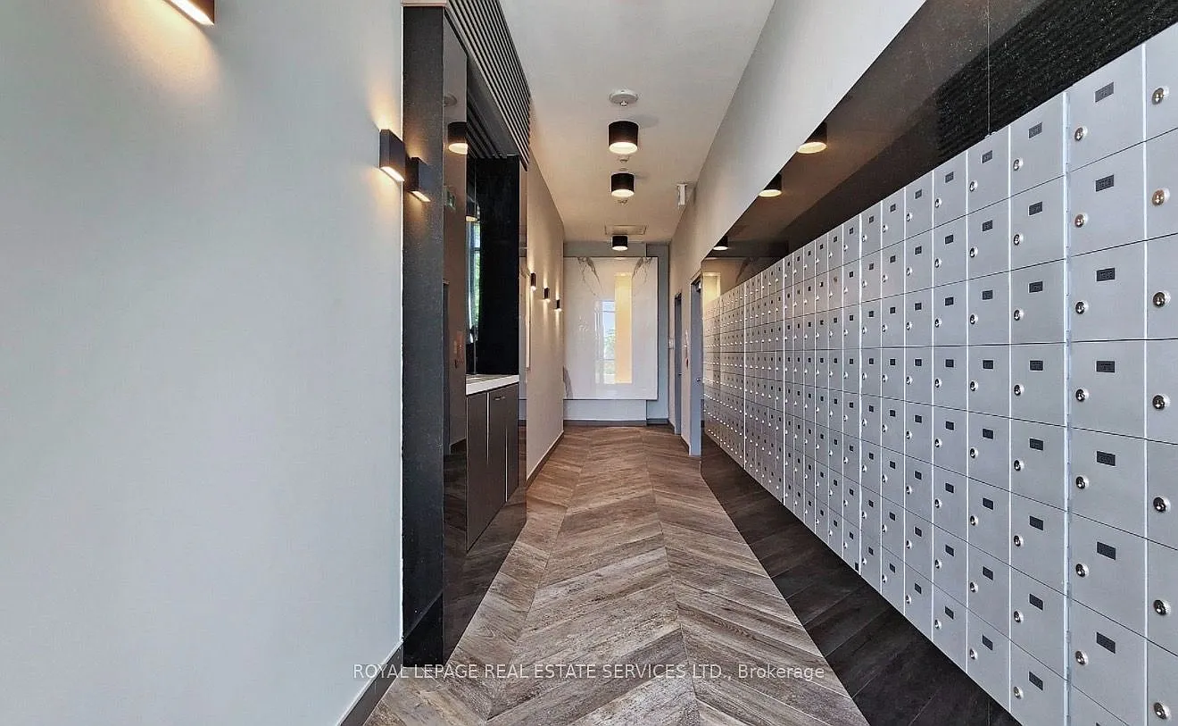 2 bed, $2,400 — Photo 4