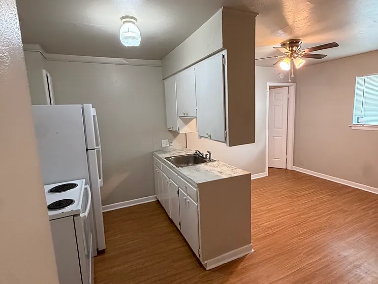 1500 Black Hill Dr #14 — Photo 2