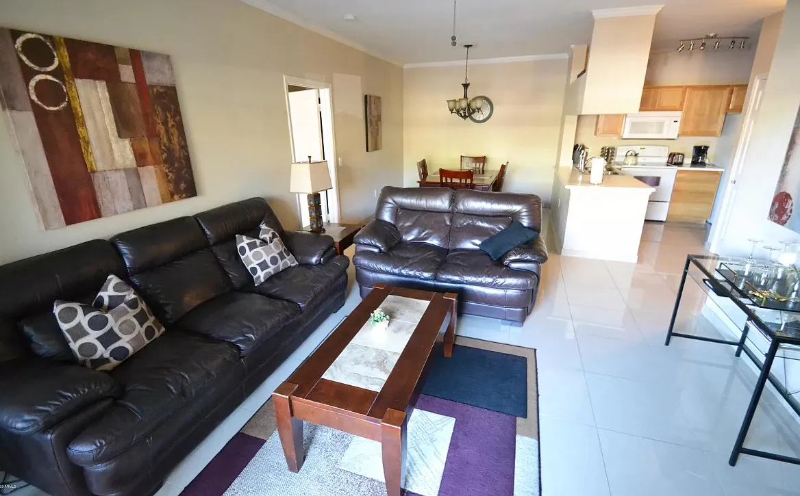 2 bed, 1021 sqft, $1,800 — Photo 1