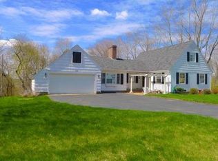 9 Hillcrest Rd, Danvers, MA 01923