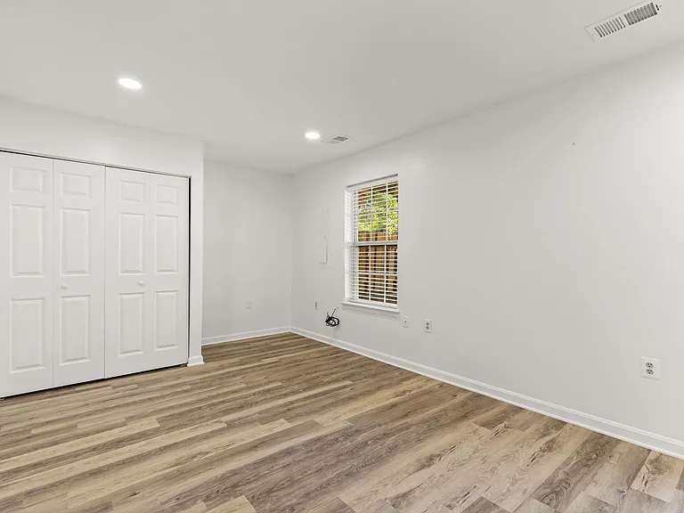 219 Frazer Dr — Photo 20